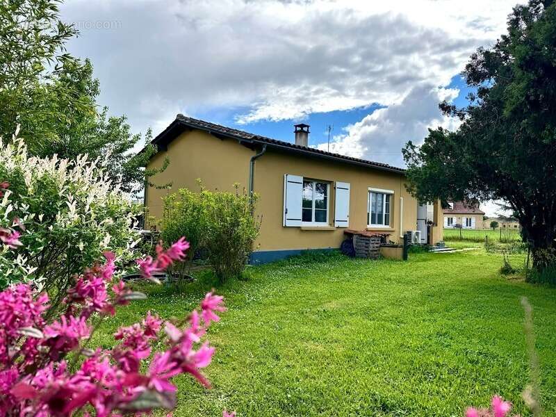 Maison à MONTPON-MENESTEROL