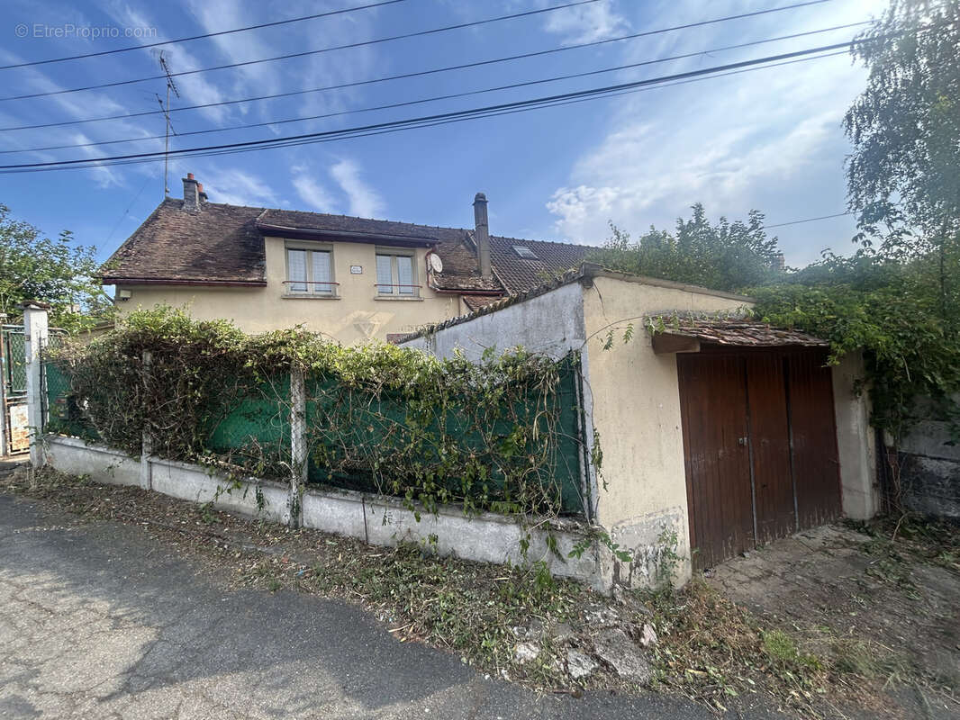 Ormoy la Rivière. Maiosn de 89 m2 avec terrasse, garage et cave - photo 15