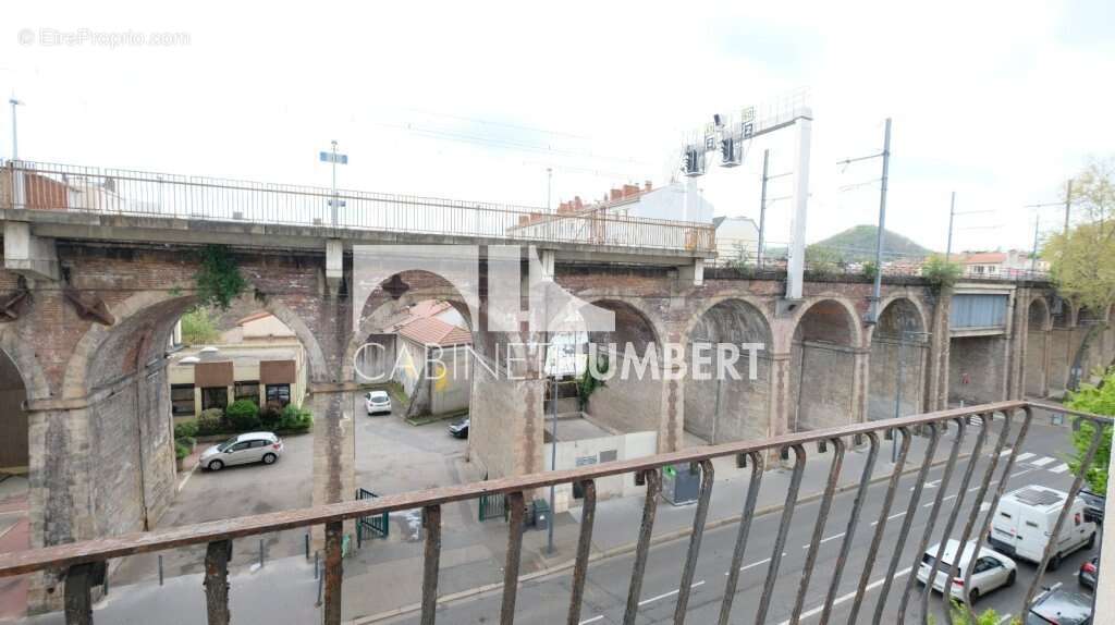 Appartement à SAINT-ETIENNE