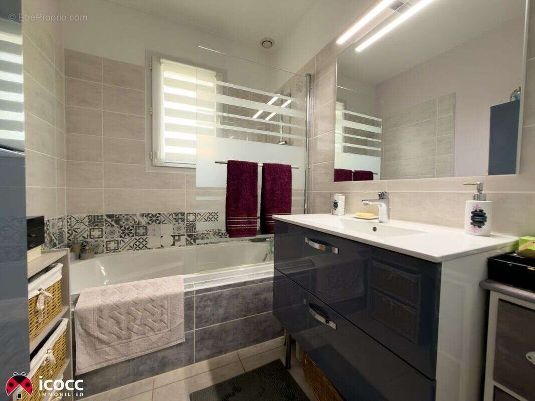 Maison à SAINT-MICHEL-EN-L'HERM