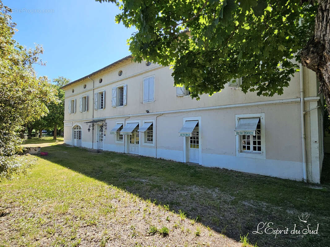 Appartement à SAINT-SULPICE