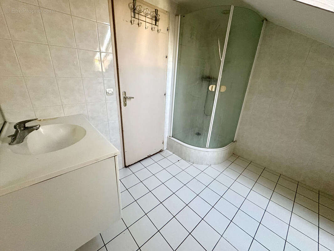 Appartement 123 m² à Ville-La-Grand  - photo 6