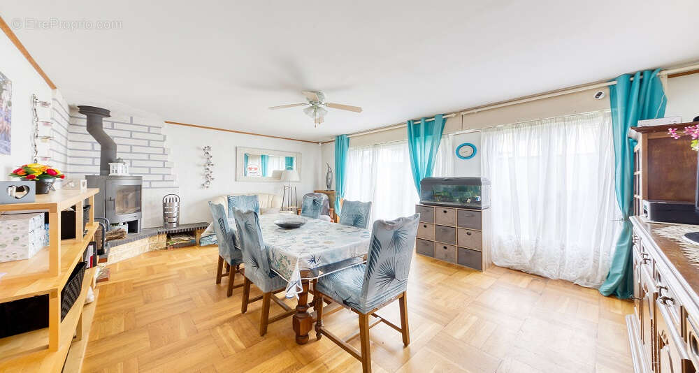 Maison à ROISSY-EN-BRIE