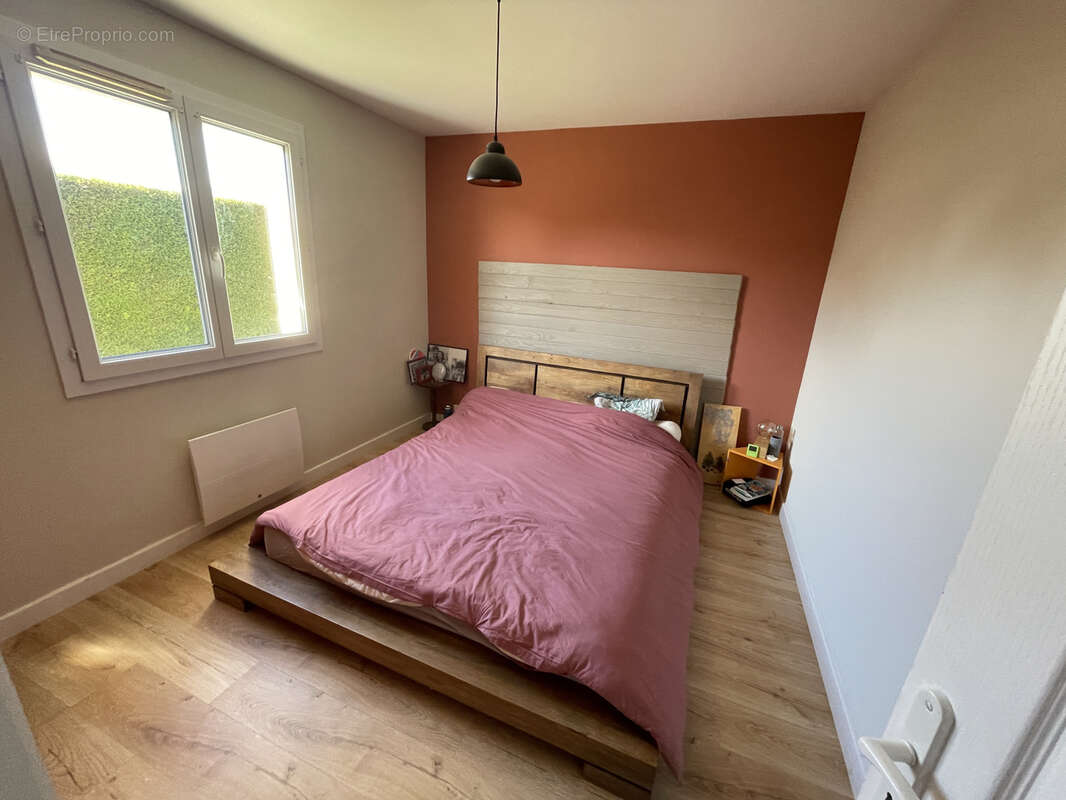 Maison plain-pied, 130m2 hab, 5 ch, QUEYSSAC - photo 8