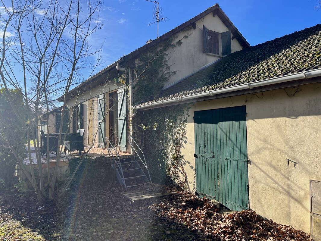 Pavillon avec fort potentiel   126 m2   Grand terrain   Boismorand - photo 2