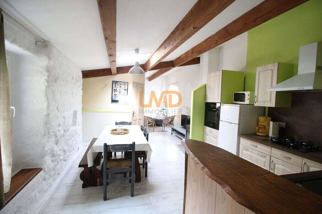 Propriété de caractère avec 2 gîtes, piscine et terrain construc - photo 17