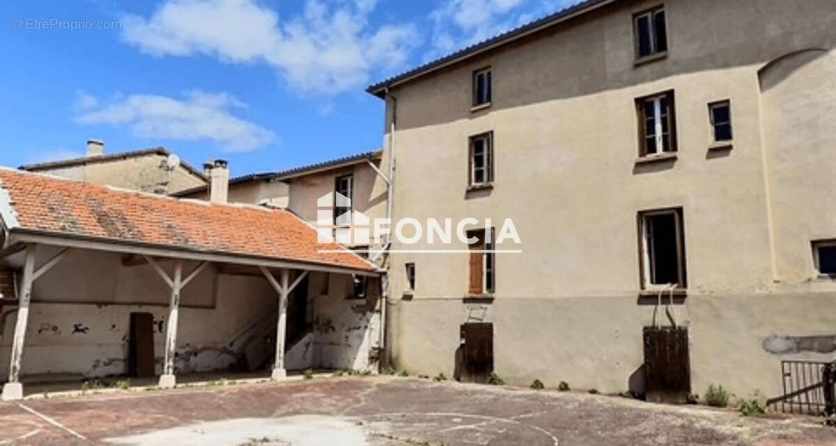 Maison à VILLE-SOUS-ANJOU