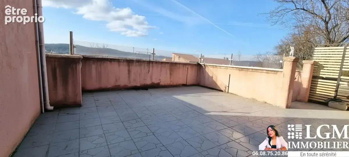Gardanne-T4 avec extèrieurs, garage et vue panoramique - photo 4