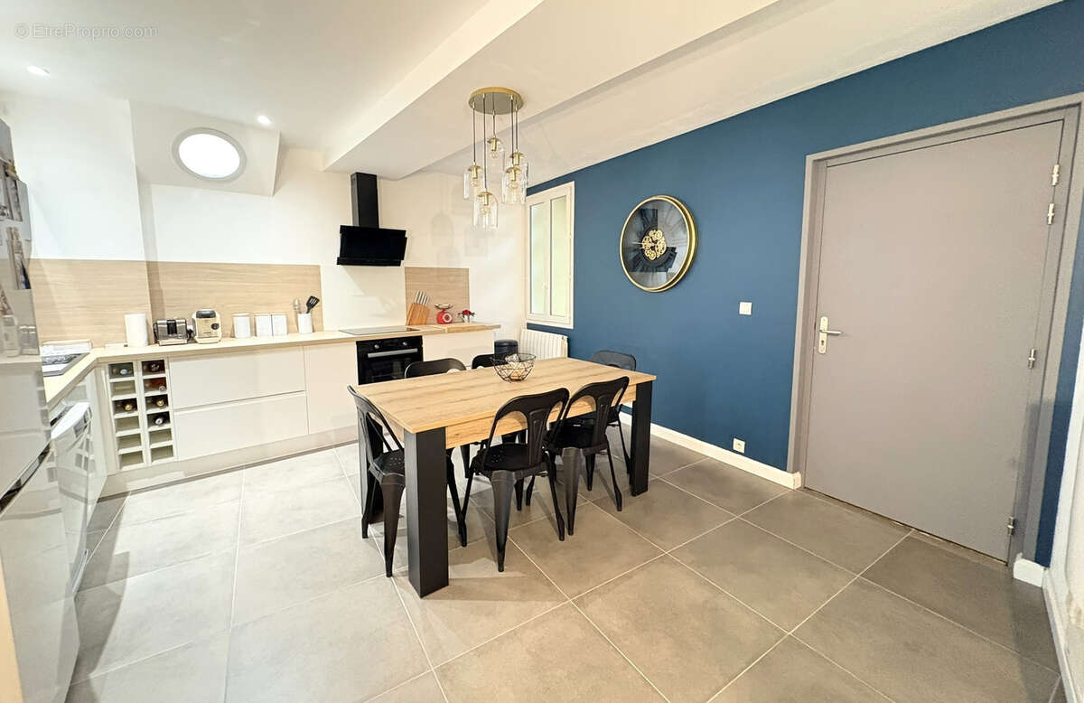 Appartement à CHATILLON-SUR-CHALARONNE