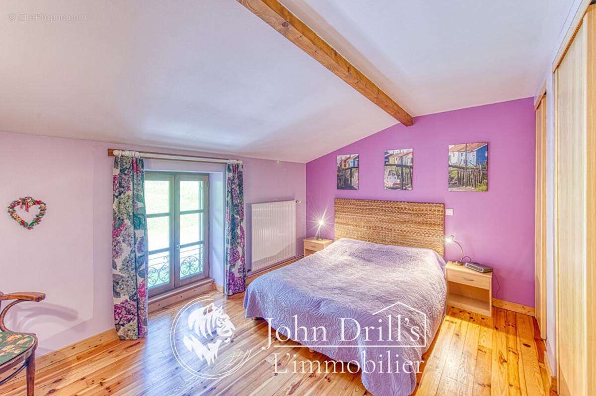 Maison à CHATILLON-LA-PALUD