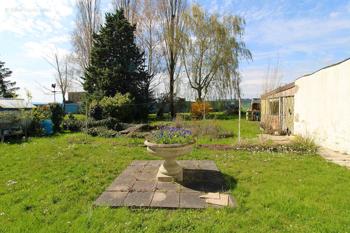 Maison à BOUZONVILLE