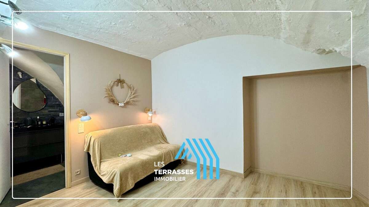 Maison à MONTELIMAR