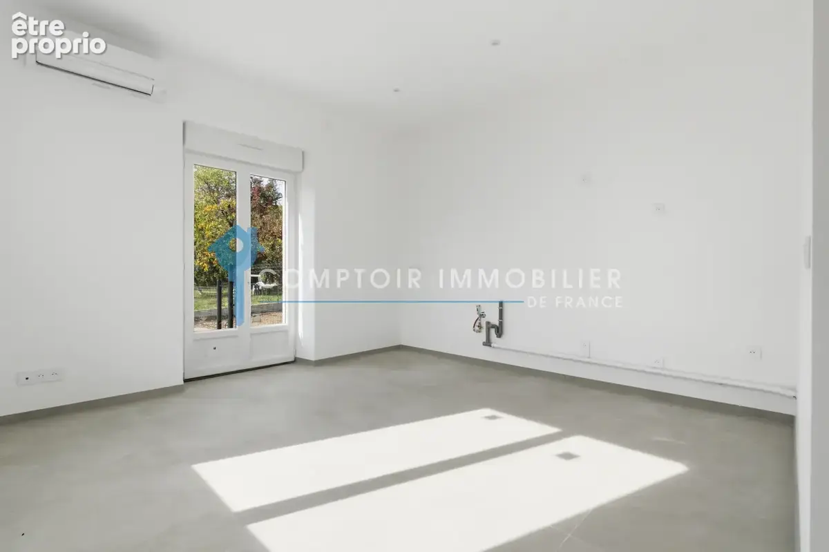 DPT (38) - A VENDRE - 5P - Rez-de-jardin - CROLLES - photo 3