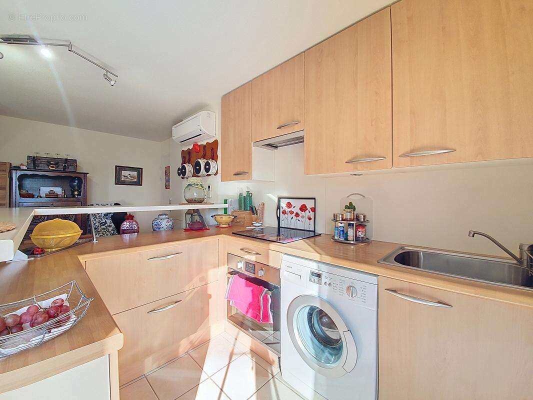 Appartement à SAINT-LAURENT-DE-LA-SALANQUE