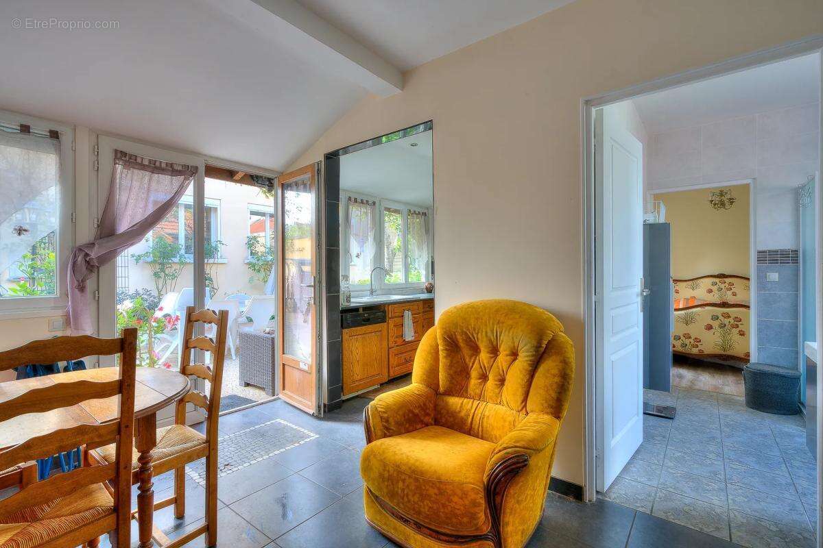 Maison à NEUILLY-PLAISANCE