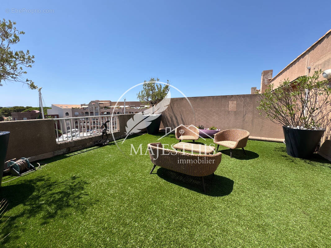 Appartement à HYERES