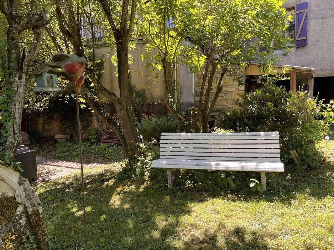 Maison à ARS-SUR-MOSELLE