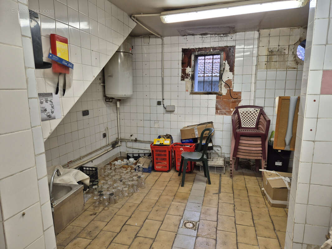 Ensemble immobilier local commercial et appartement - photo 11