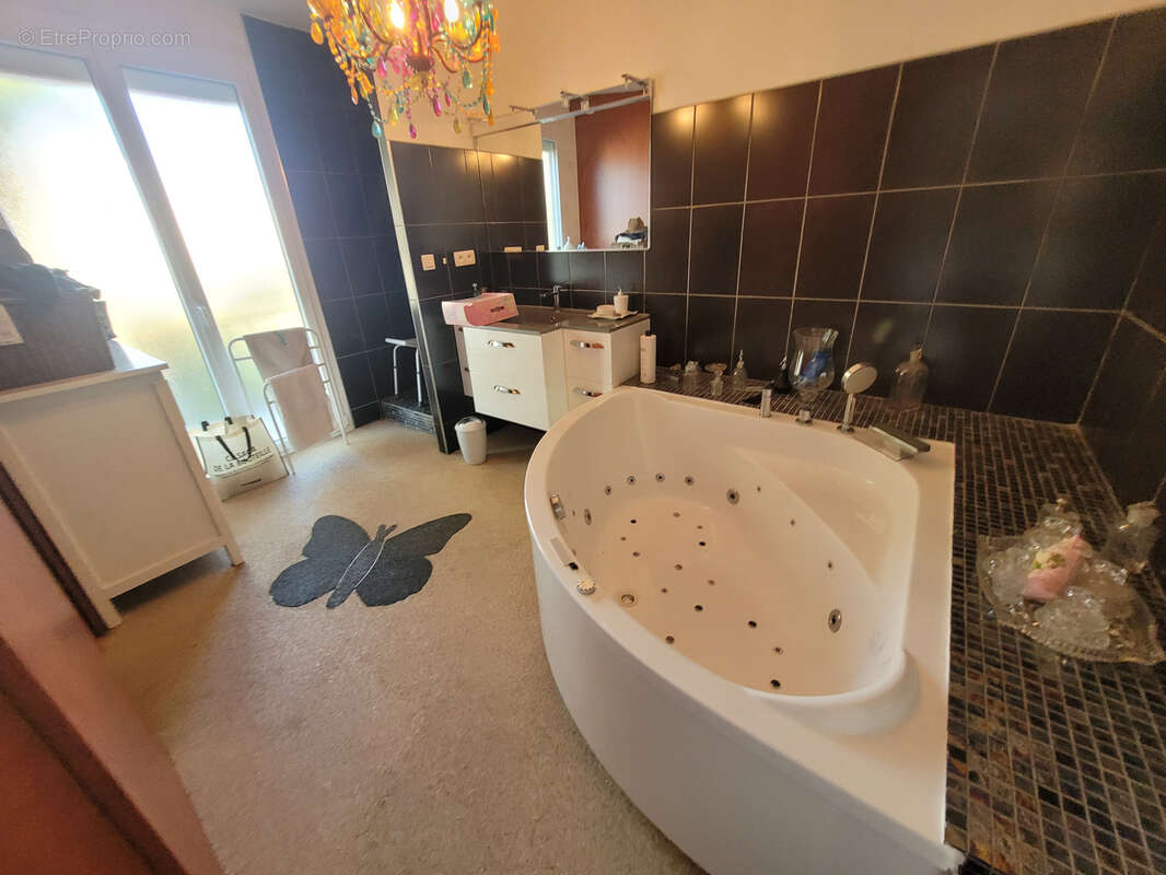 Maison à SALLES-D&#039;AUDE