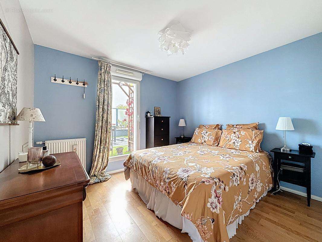 Appartement à MONTIGNY-LE-BRETONNEUX