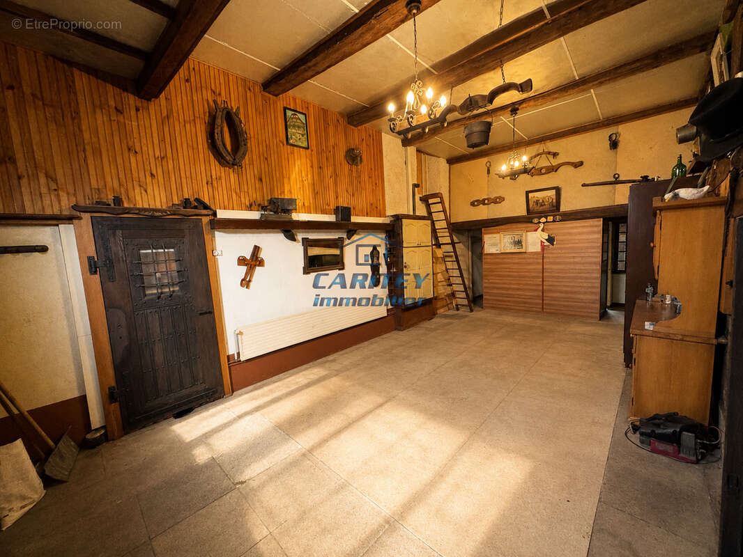 Ferme de 216 m2 - 4 chambres - 1528 m2 de terrain. - photo 10