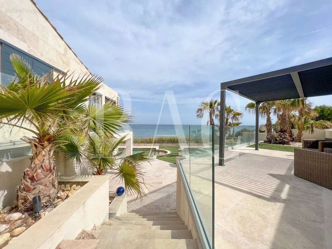 Villa pieds dans l'eau - photo 17
