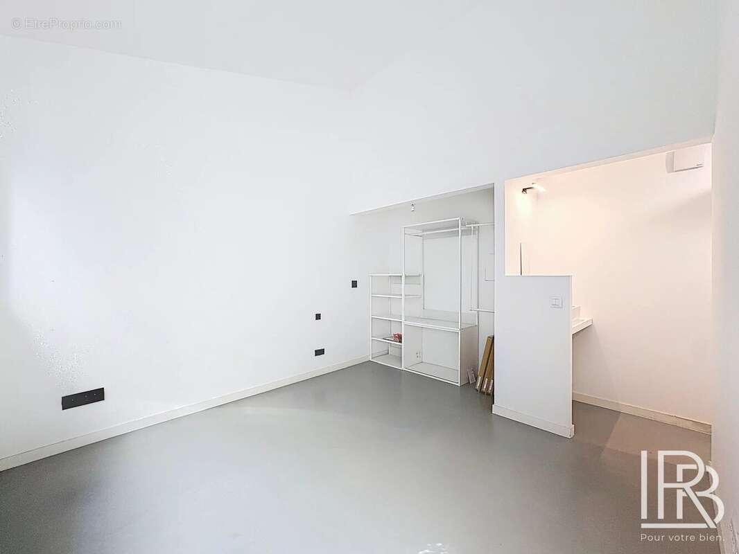 Appartement à MARSEILLE-1E