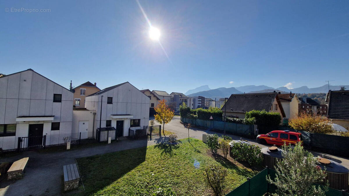 Appartement à BARBERAZ