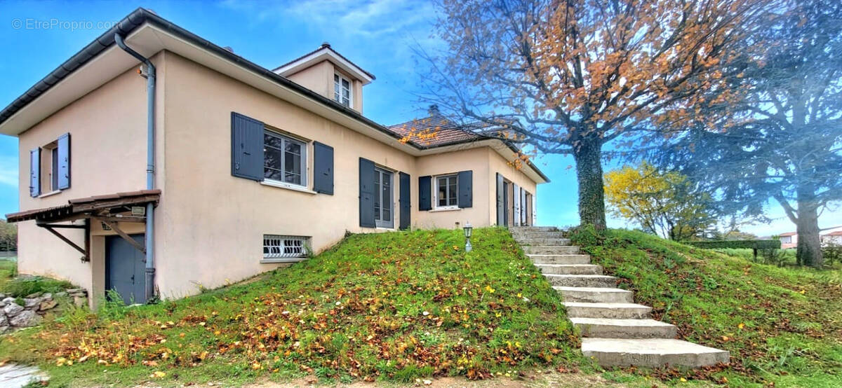 Maison à ROUSSILLON