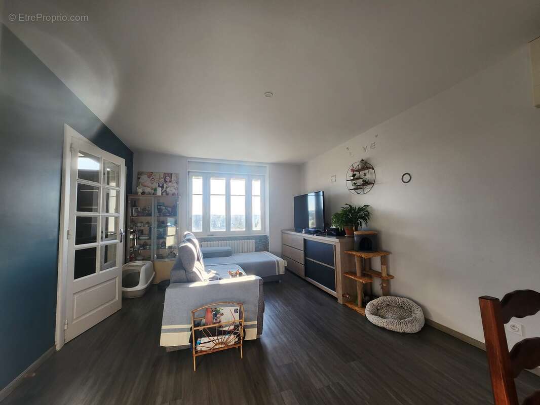 Maison à SAINT-GERMAIN-LES-BELLES