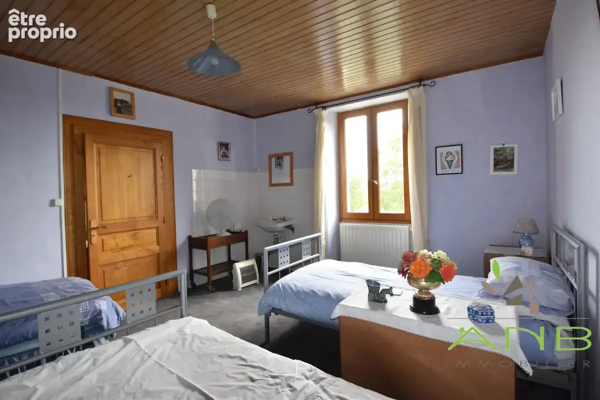 Maison 5 pièces 147 m² à vendre à Montbron (16220) - photo 7