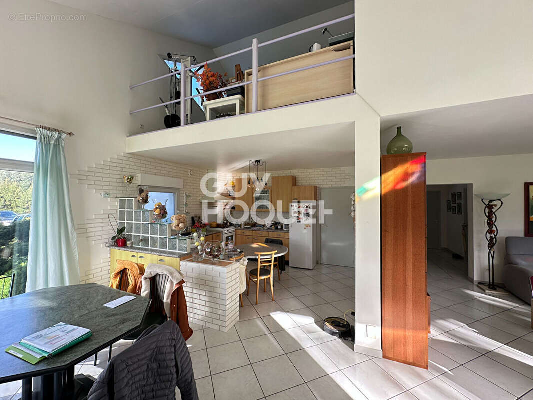 Maison à SAINT-AGREVE