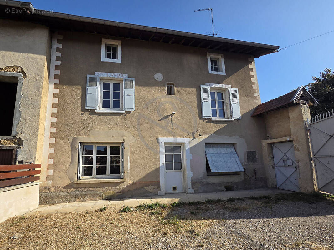 Maison à LA COTE-SAINT-ANDRE