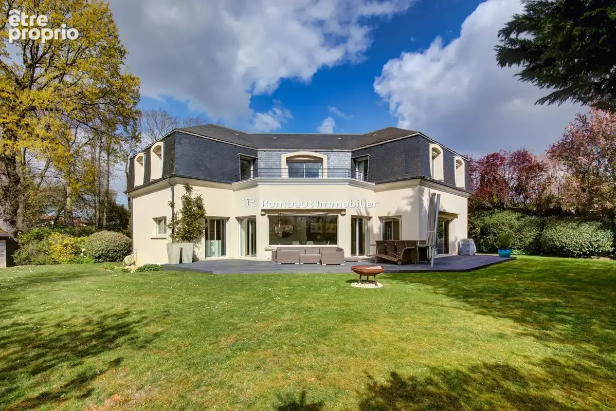 Maison à LA CELLE-SAINT-CLOUD