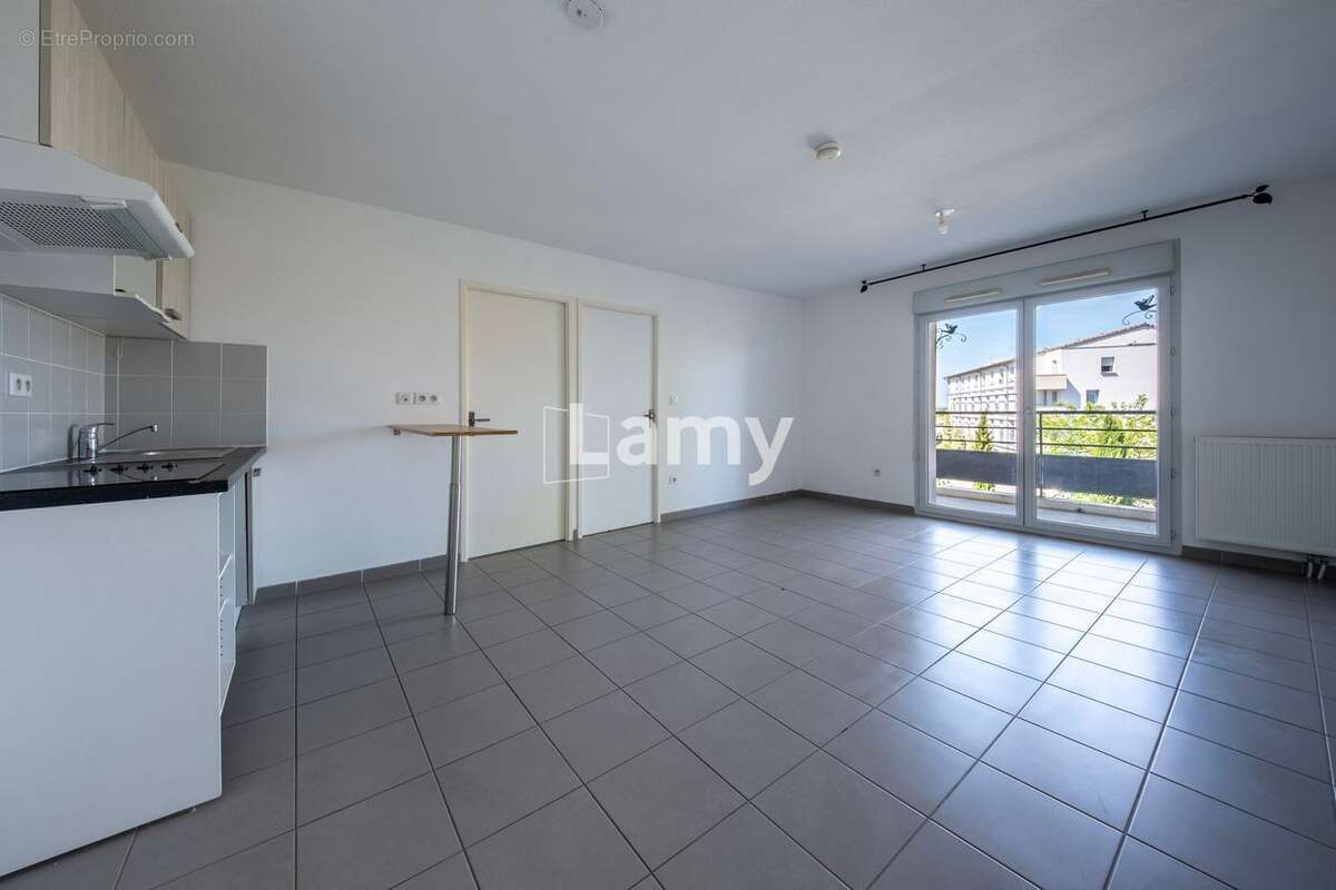 Appartement à CORNEBARRIEU