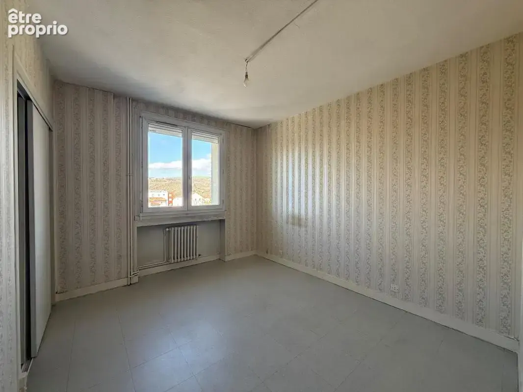 Appartement deux pièces troisième étage - photo 2