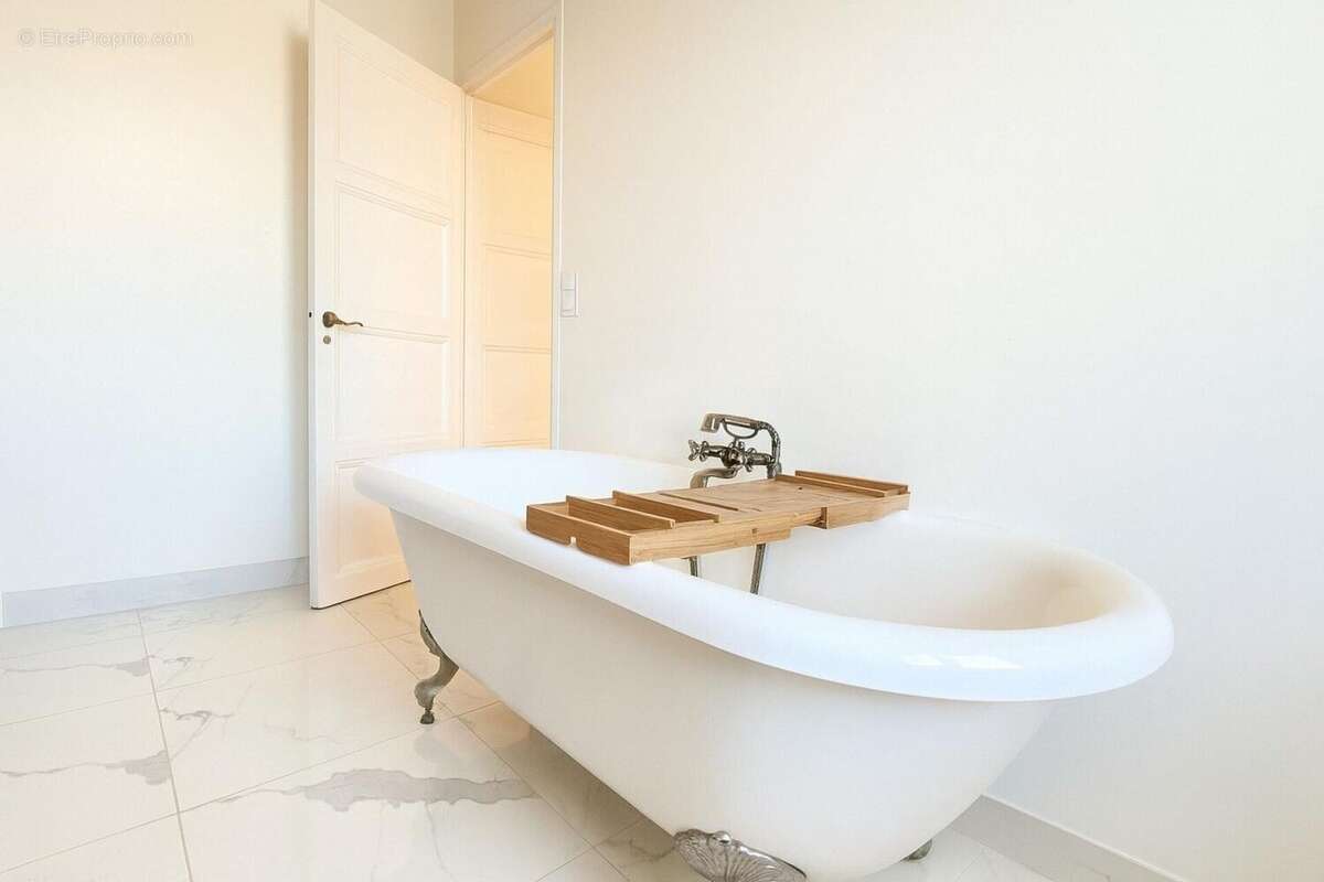 Photo 5 - Appartement à FREJUS
