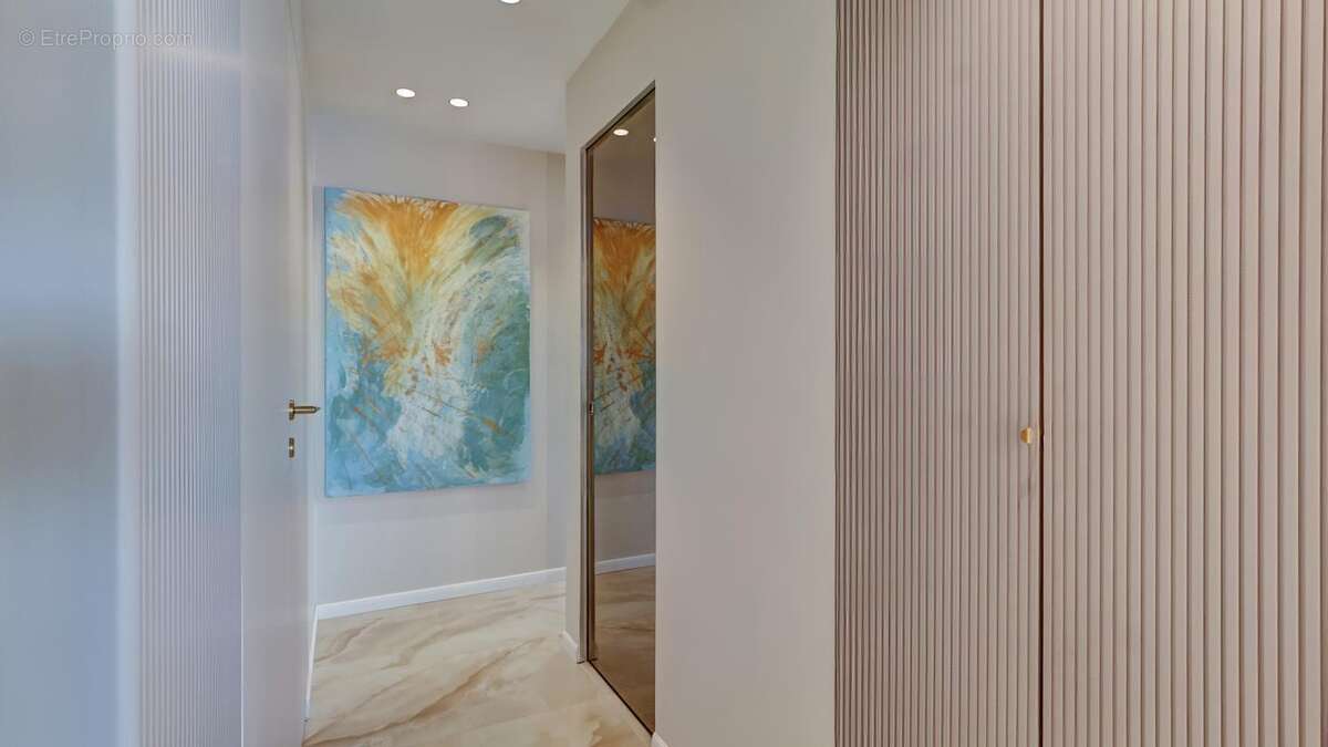 Appartement à ROQUEBRUNE-CAP-MARTIN