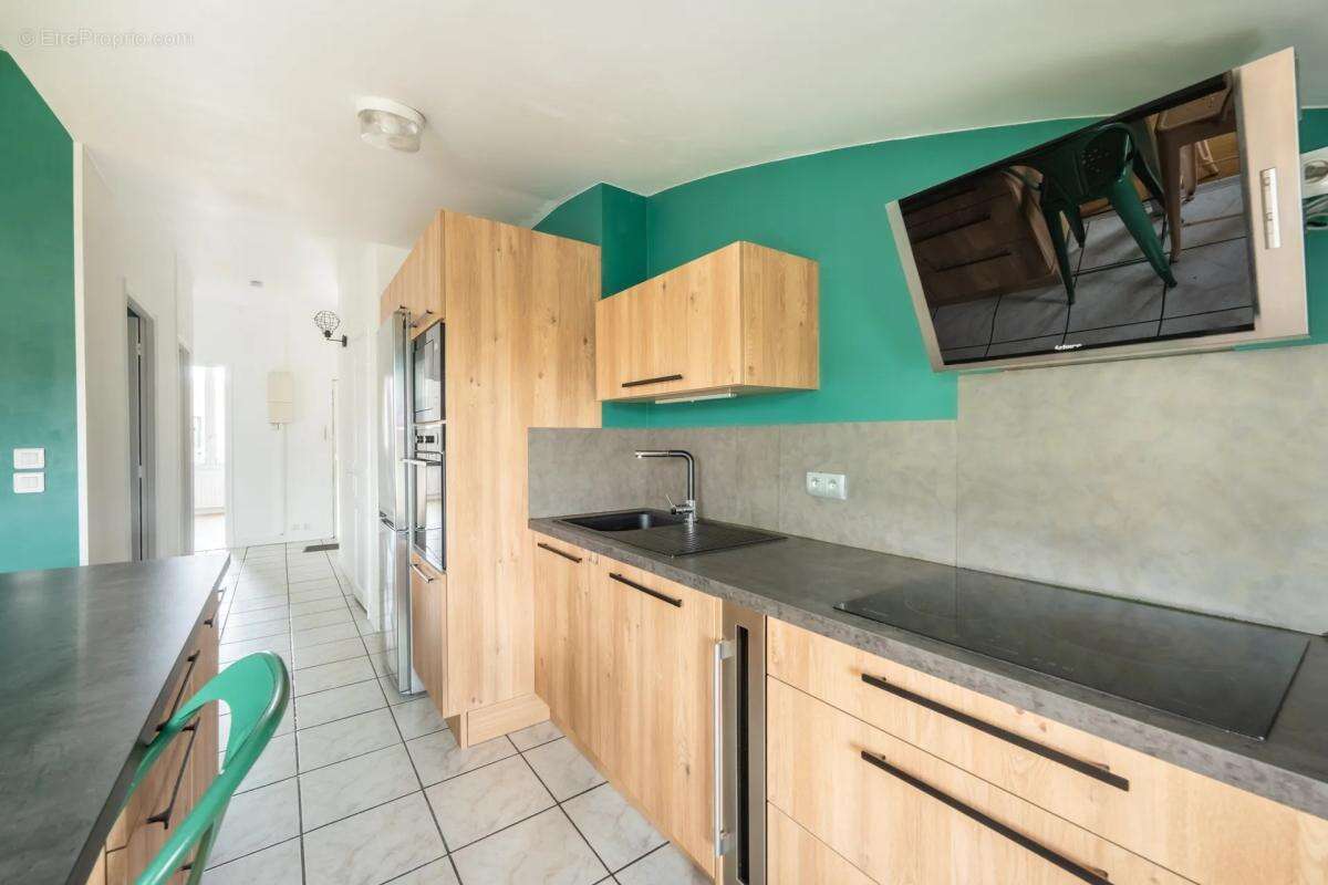 Appartement à LES MUREAUX