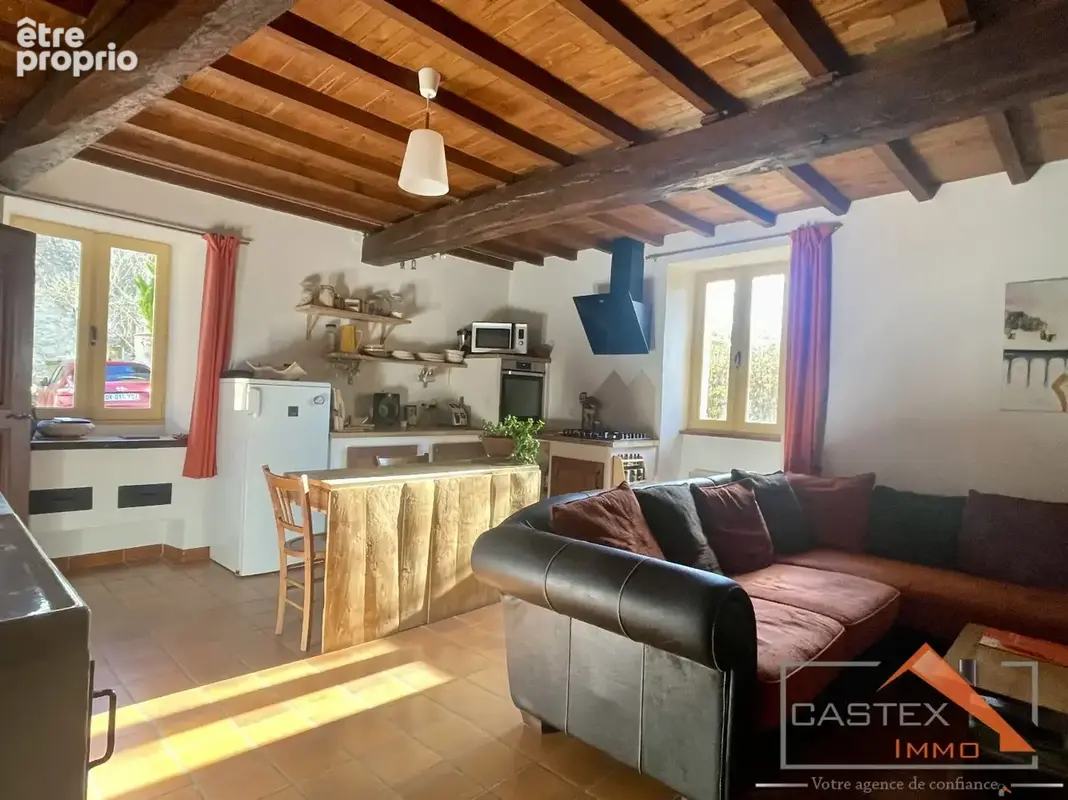 Deux Maisons de Charme avec Cour et Terrain, Idéal Gîte ou Famille ! - photo 6