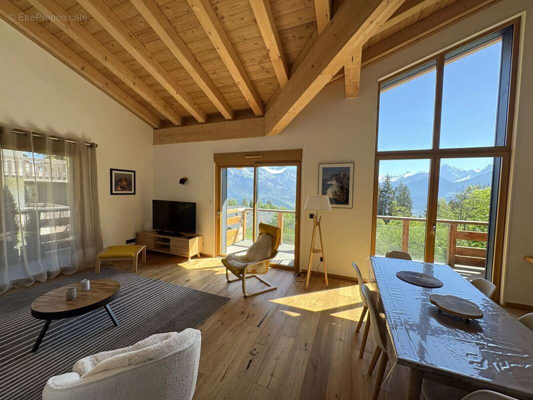 Appartement à COMBLOUX