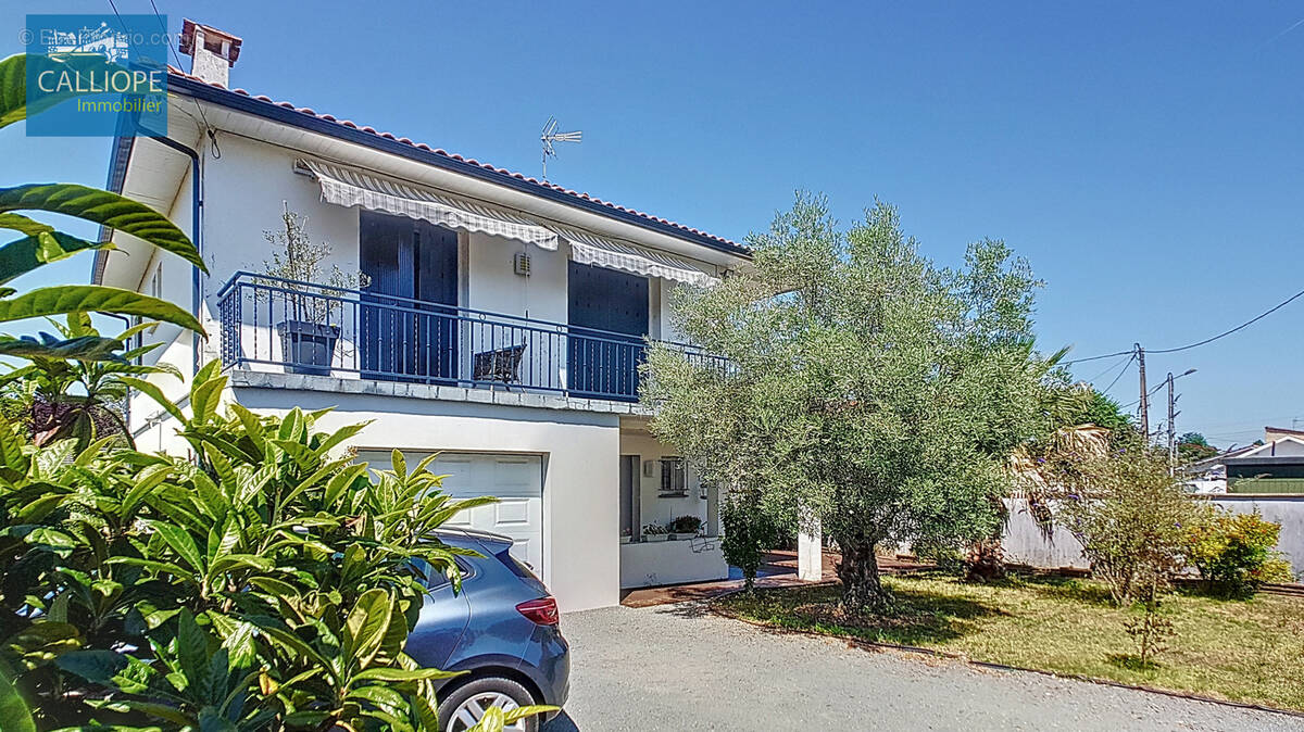 Maison à PAREMPUYRE