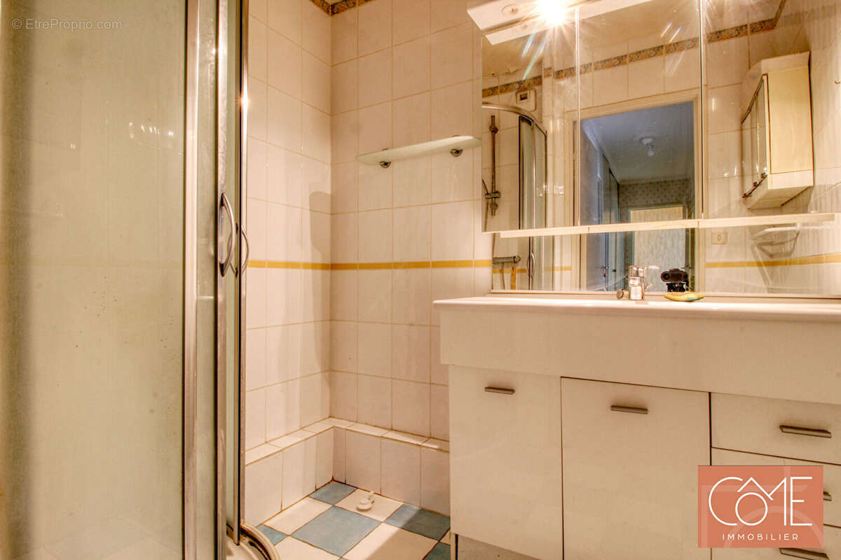 À vendre en exclusivite chez côme immobilier -quartier le blosne - t4 de 80m²- beau potentiel de renovation- parking sous-sol - photo 5