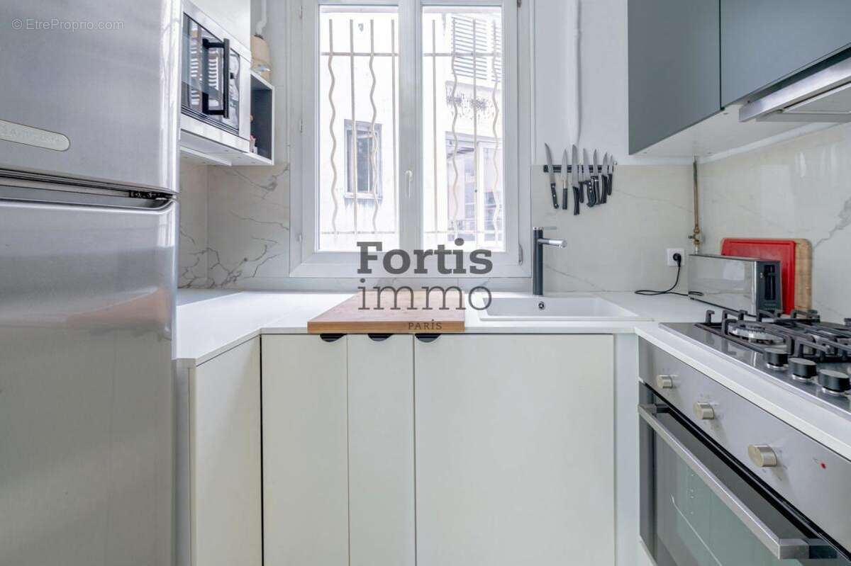 Appartement à PARIS-10E