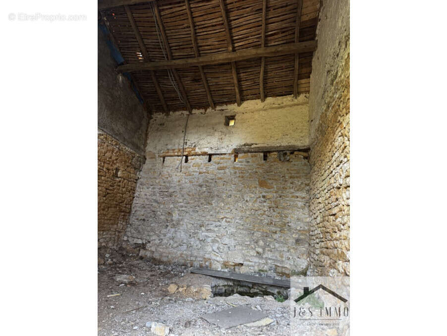 Maison à BEAULIEU-SUR-SONNETTE