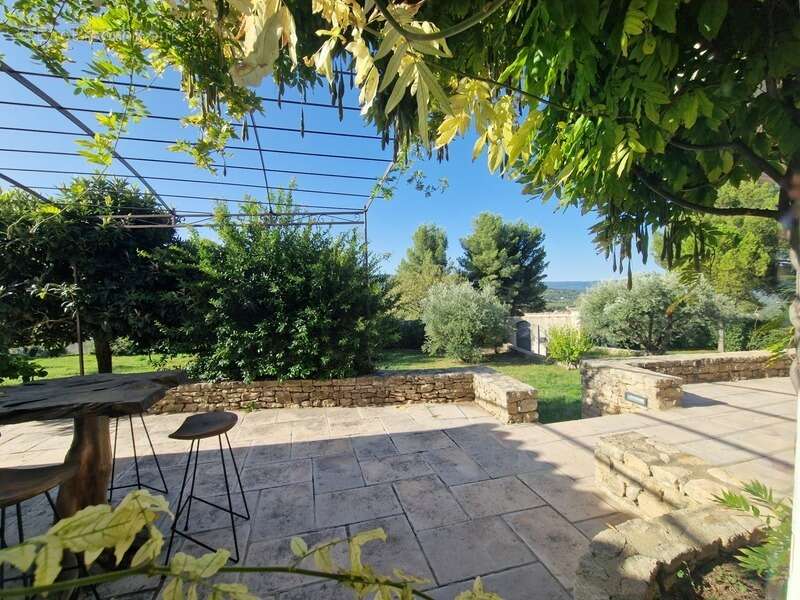 Maison à SAIGNON