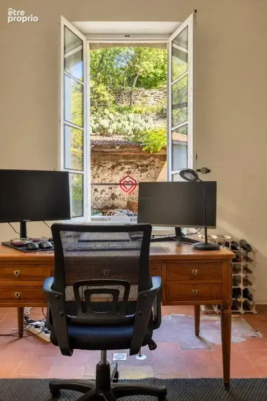 Belle maison de caractère en pierre avec 4 chambres et ancienne cave viticole – Roquebrun, Hérault - photo 11