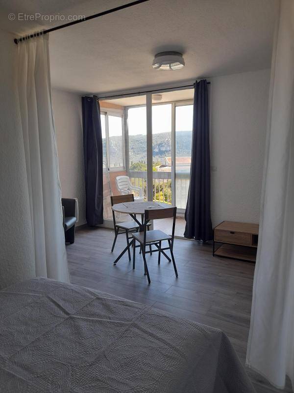 Appartement à GREOUX-LES-BAINS