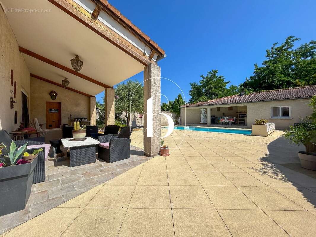 Maison à VALLON-PONT-D&#039;ARC