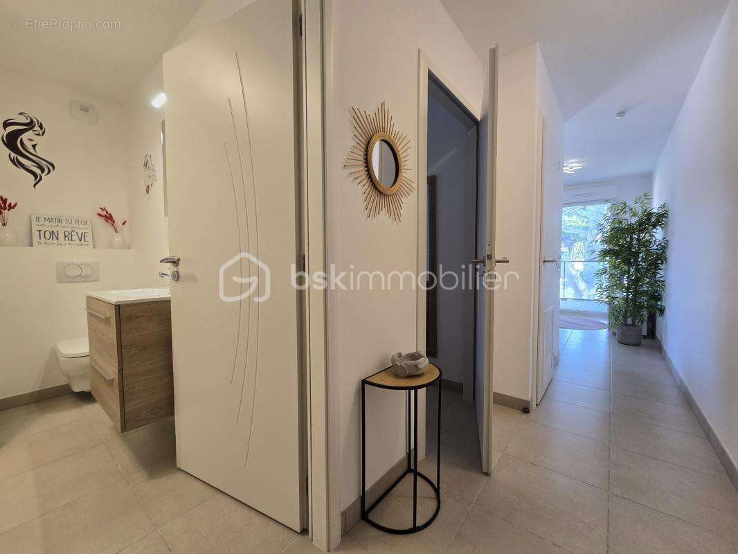 Appartement à CARRY-LE-ROUET